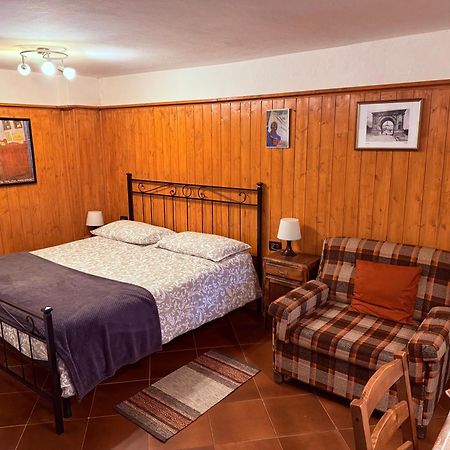 Casa Vacanze Nora Chamois Bagian luar foto