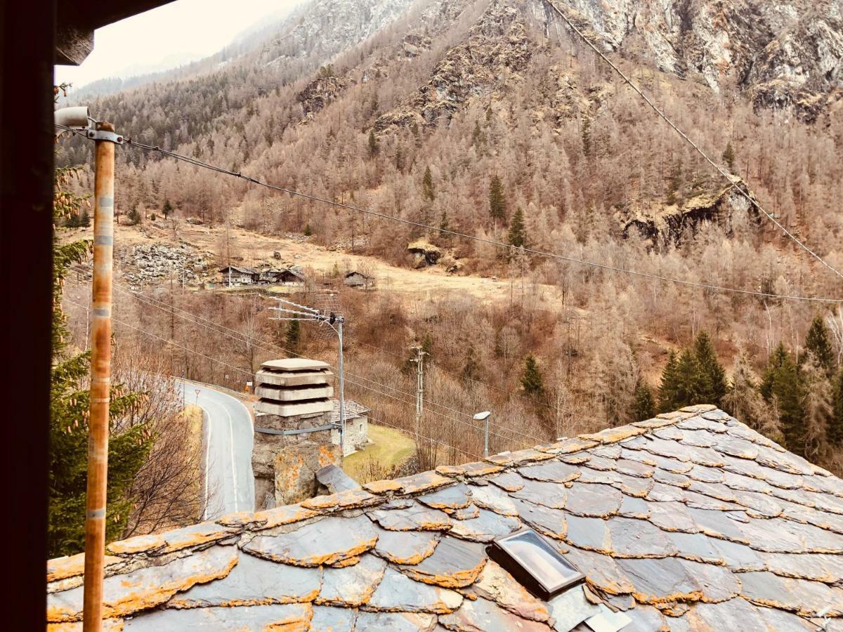 Casa Vacanze Nora Chamois Bagian luar foto